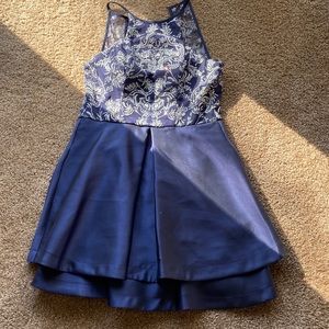 Super pretty von maur dress!